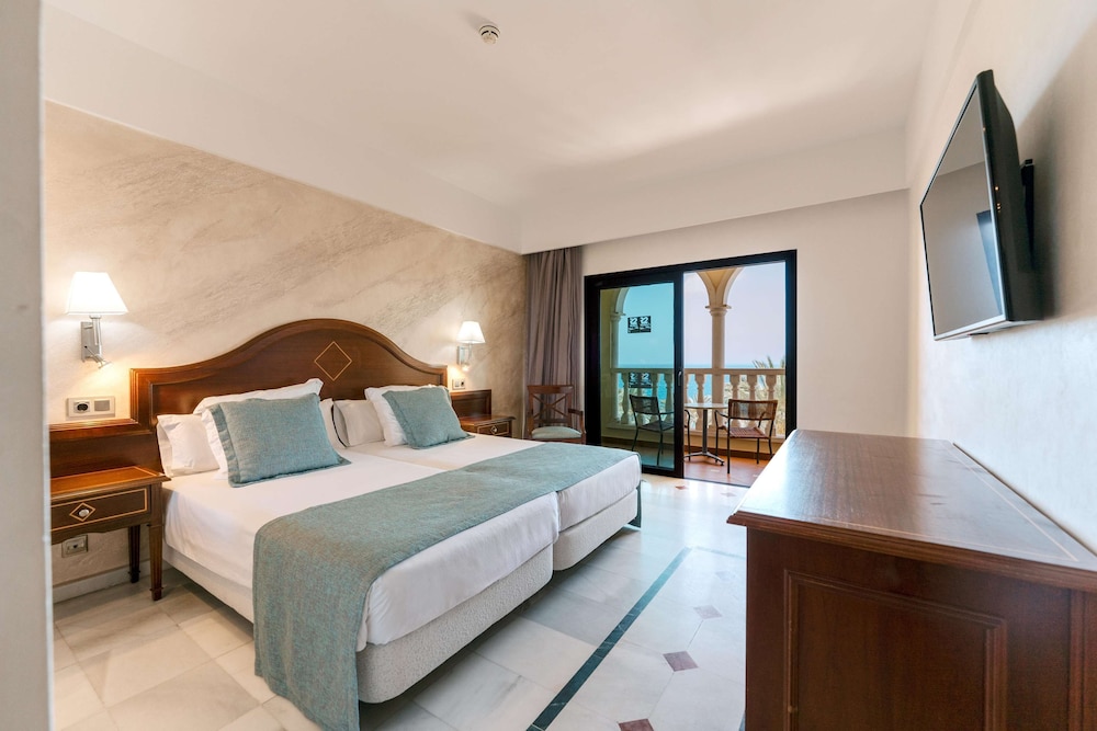 Double Room, Sea View - Photo 16