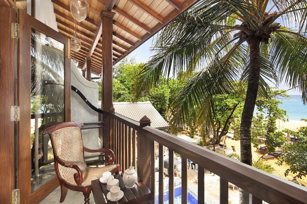 Deluxe Double Seaview Balcony photo 2