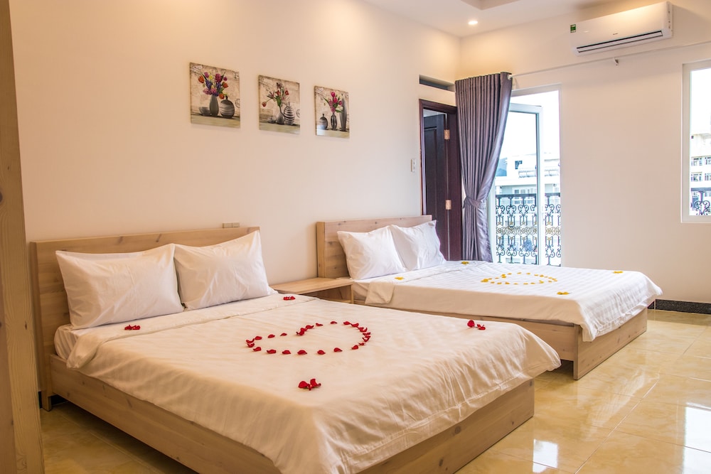 Deluxe Room, Balcony
