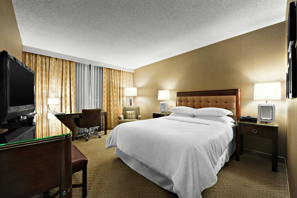 Classic Room, 1 King Bed - Photo 1