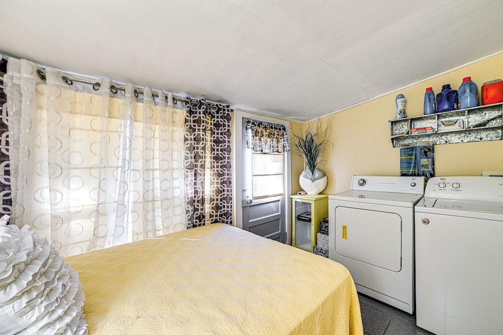 House (2 Bedrooms) photo 3
