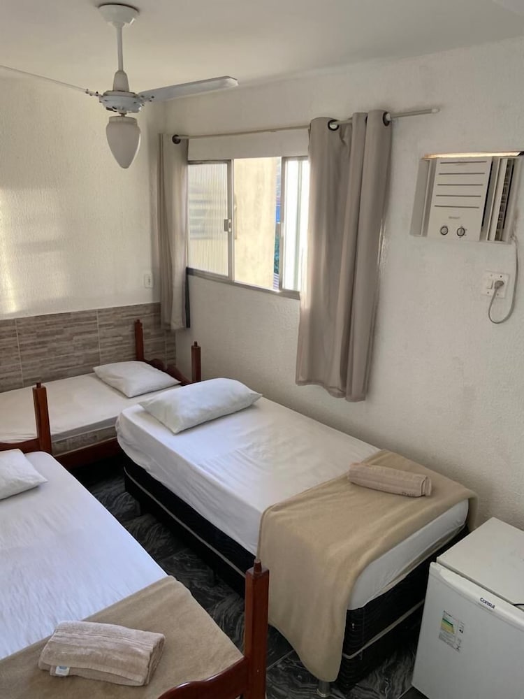 Comfort Single Room, 3 Twin Beds, Housekeeping photo 1