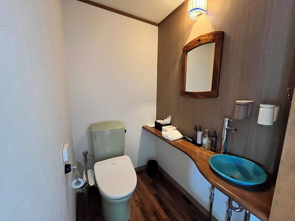 Deluxe Triple Room, Balcony, Bay View photo 2