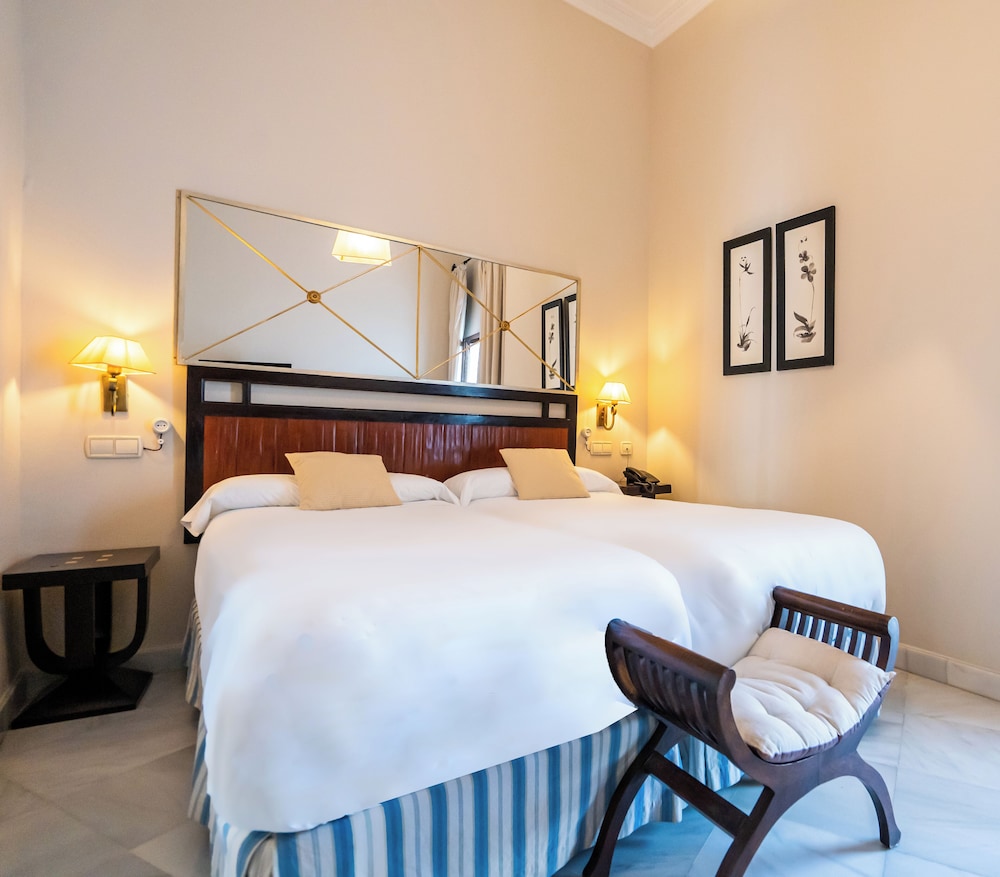 Standard Double Room Single Use photo 2