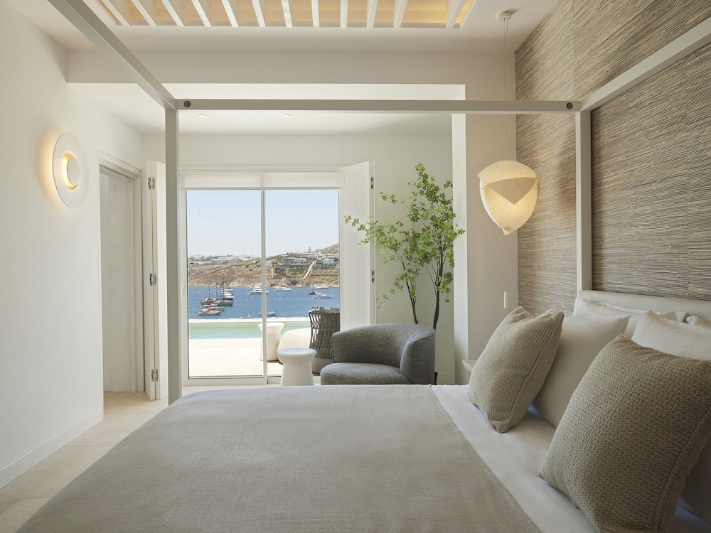 Signature Suite Sea View with Private Pool - Photo 3