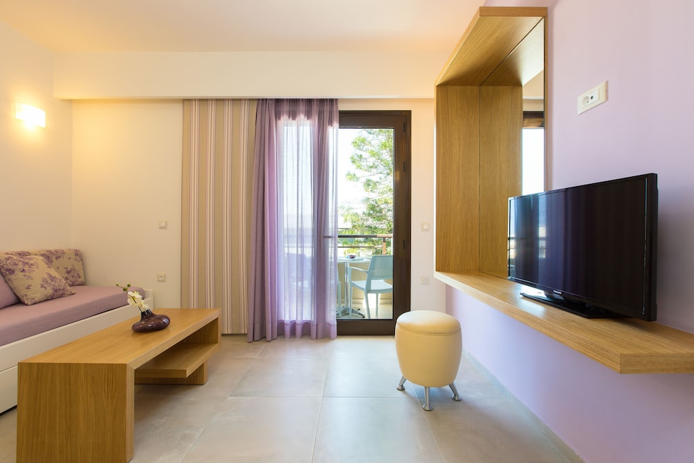 Superior Apartment, 1 Bedroom thumbnail 6