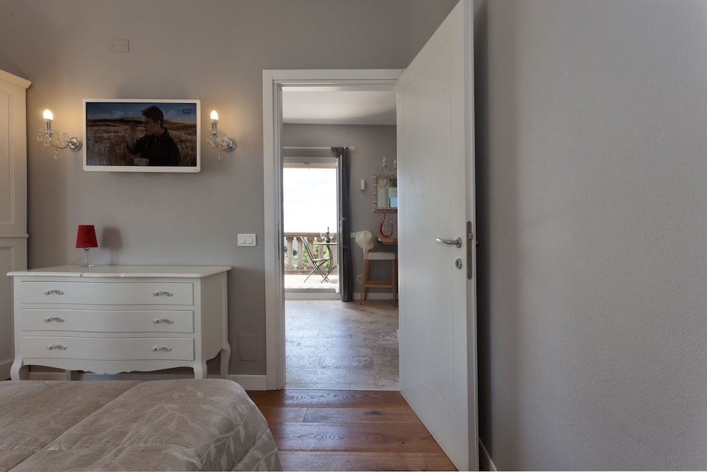 Standard Room photo 2