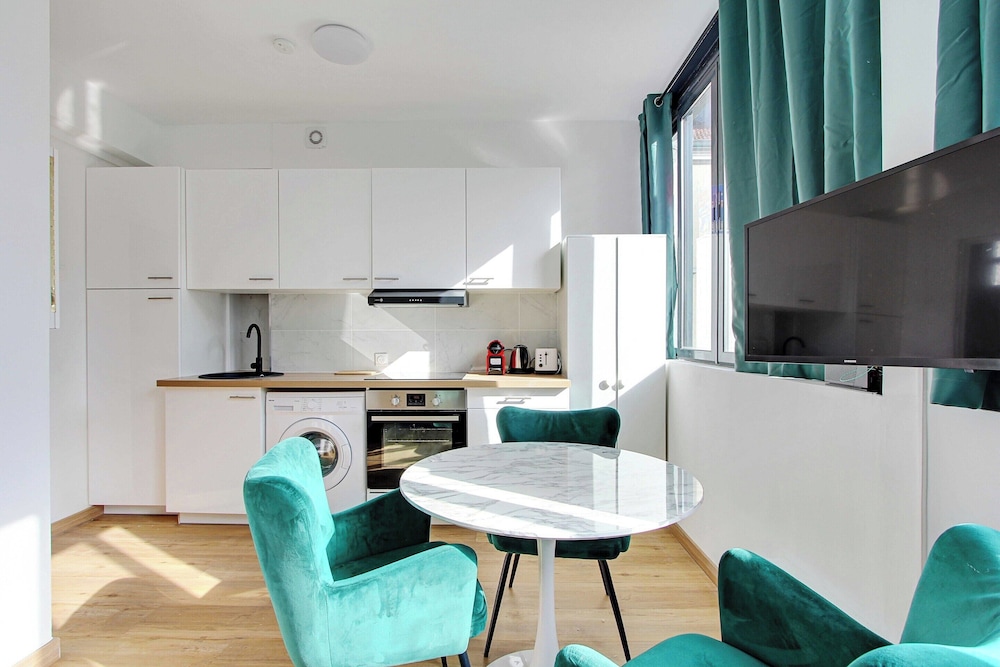 Apartment photo 3