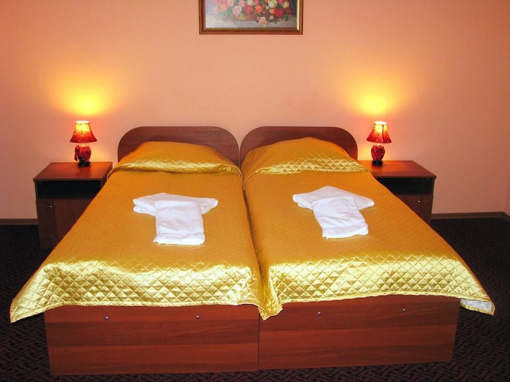 Standard Double or Twin Room photo 3