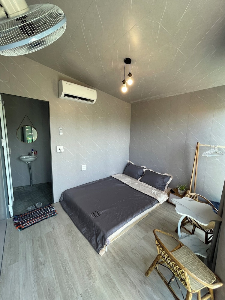 Panoramic Double Room Single Use, 2 Double Beds, Partial Ocean View photo 1