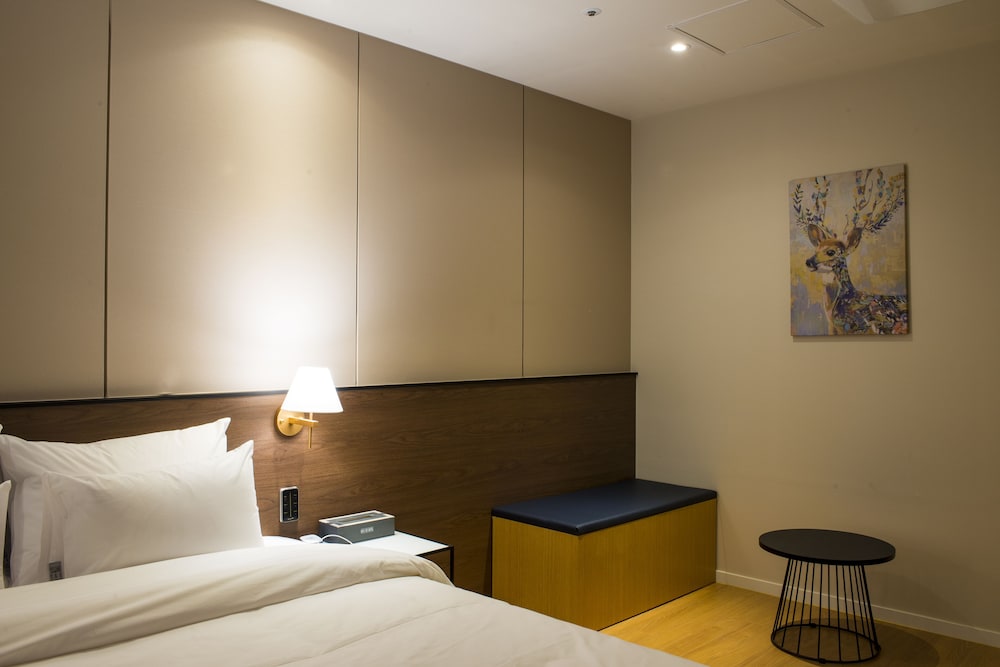 Deluxe Room, Non Smoking, City View