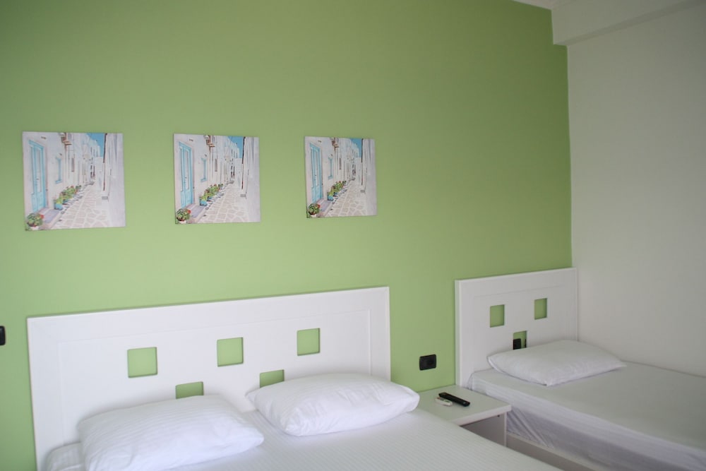 Triple Room photo 2
