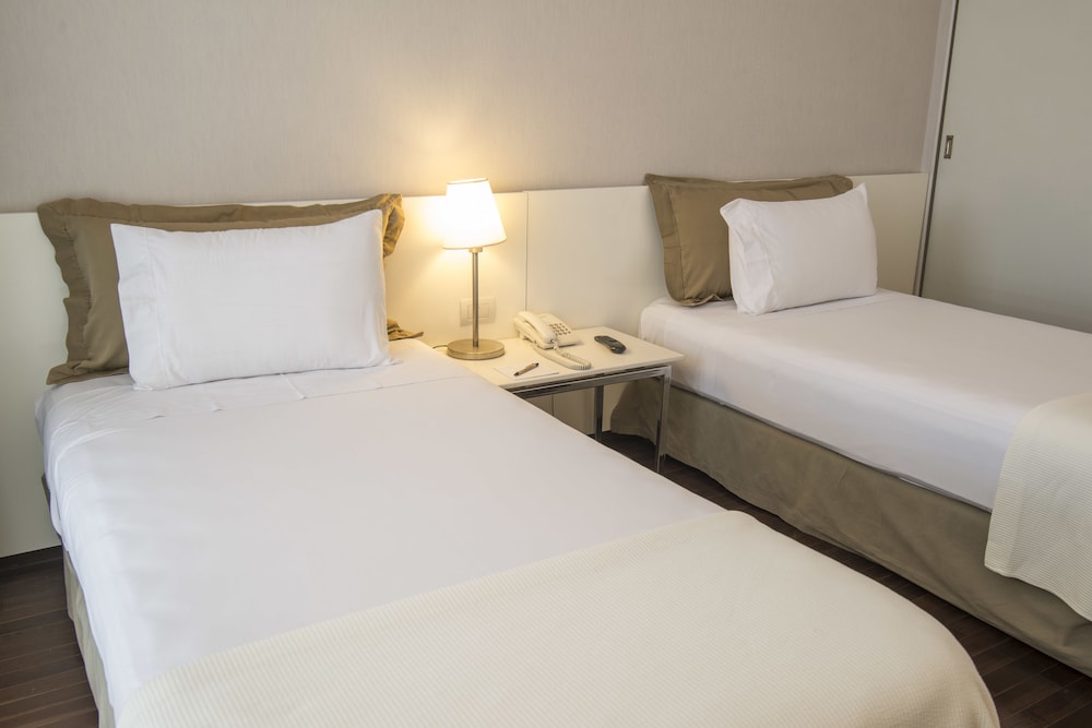 Standard Double Room, 2 Twin Beds - Photo 2