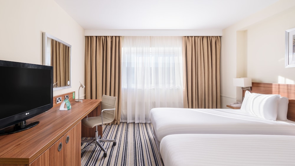 Standard Room, 2 Twin Beds - Photo 6