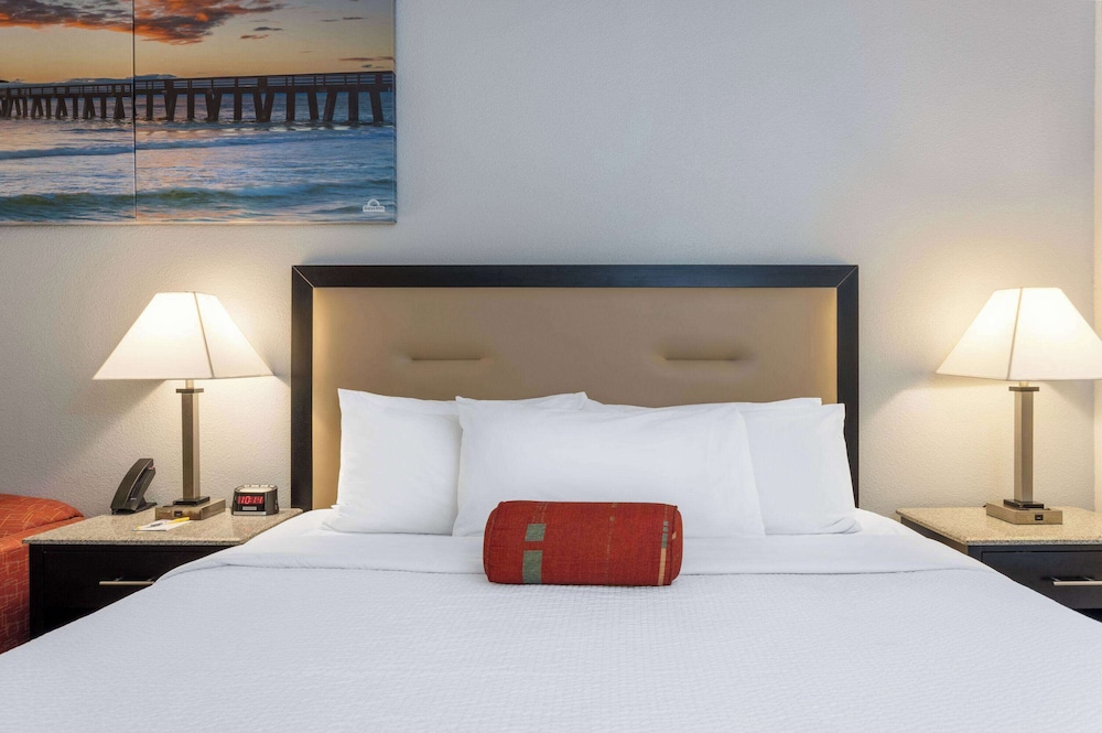 Days Inn & Suites by Wyndham Lakeland, Foto 11