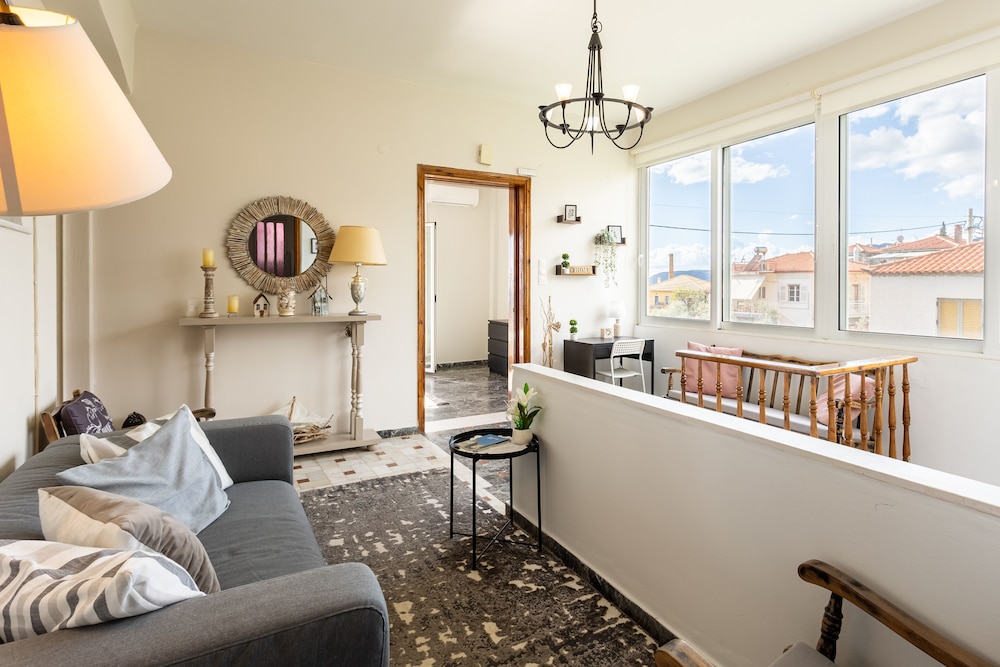 Classic House, 3 Bedrooms photo 2