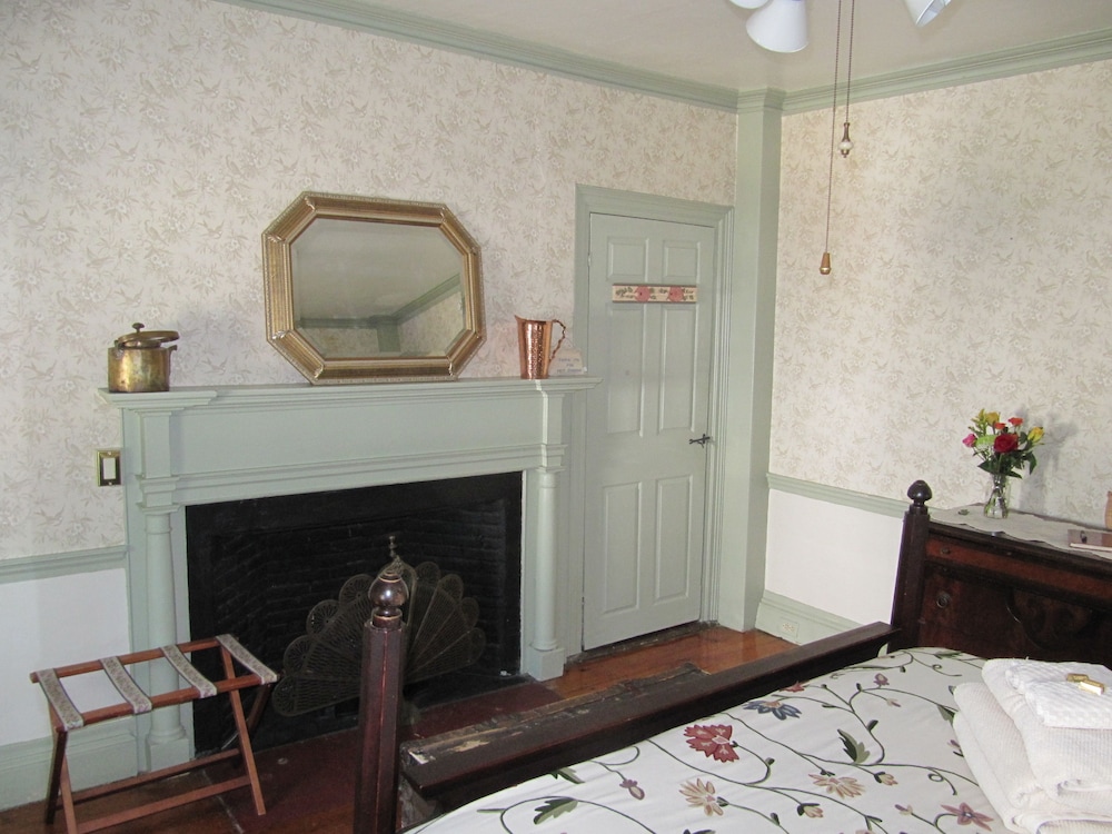 Bradford Room photo 2