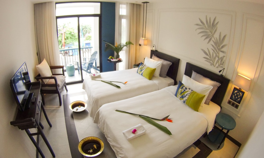 Superior Double or Twin Room photo 2