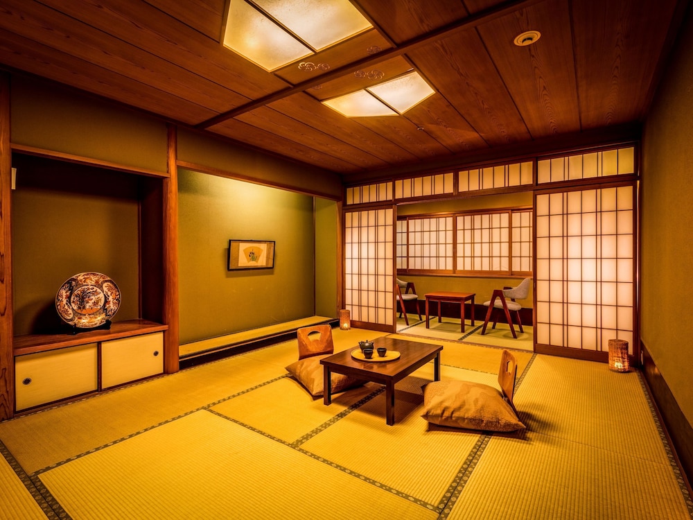 Standard Japanese Style Room without Bath (No View), Non-Smoking
