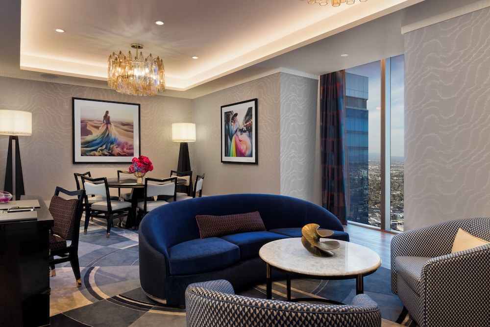 Fleur de Lis Maison Suite