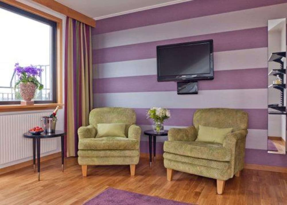 Superior Twin Room - Photo 1