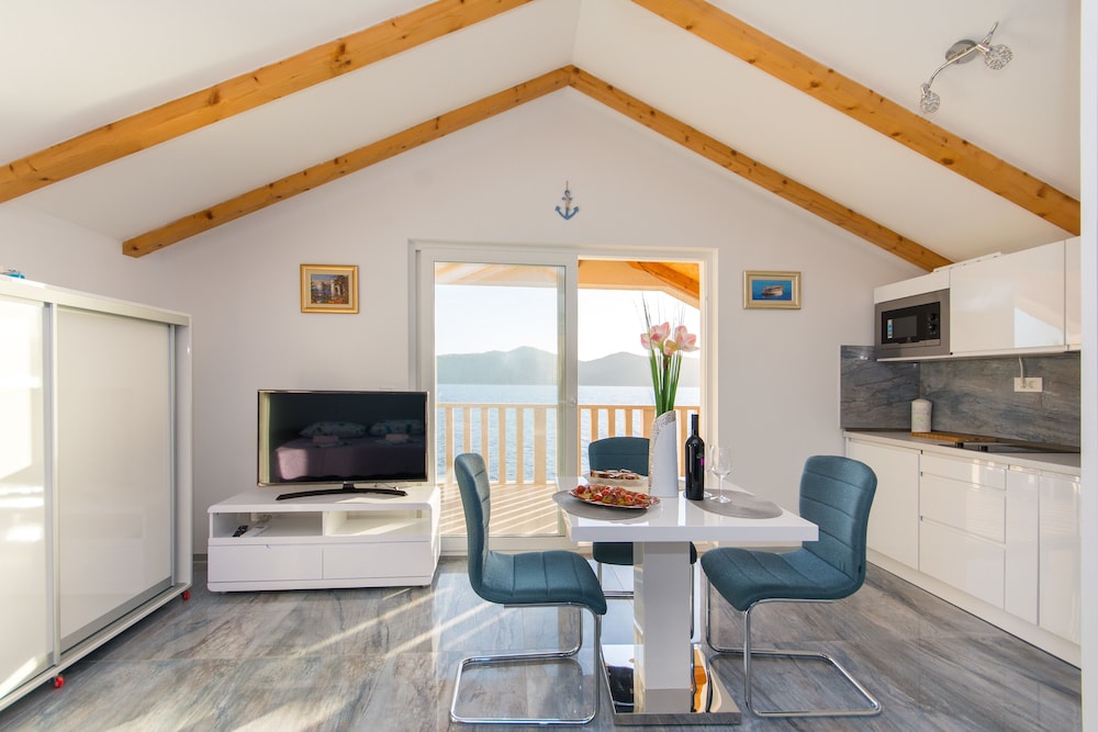 Studio, Sea View photo 2