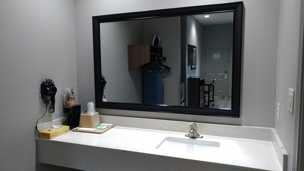 Liv Inn and Suites, Foto 2