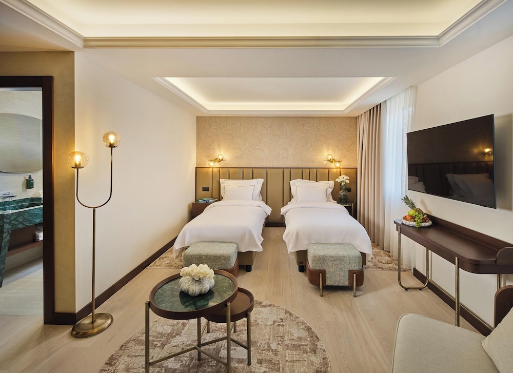 Deluxe double or twin with balcony