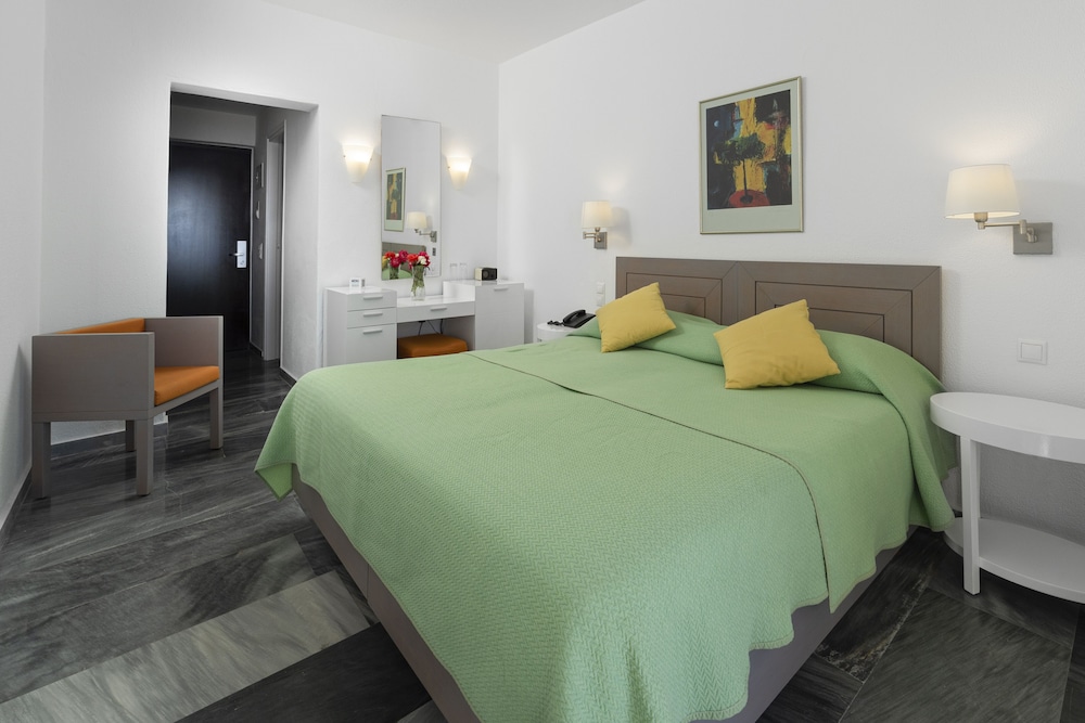 Standard Room, Sea View (Pool Floor) - Photo 4