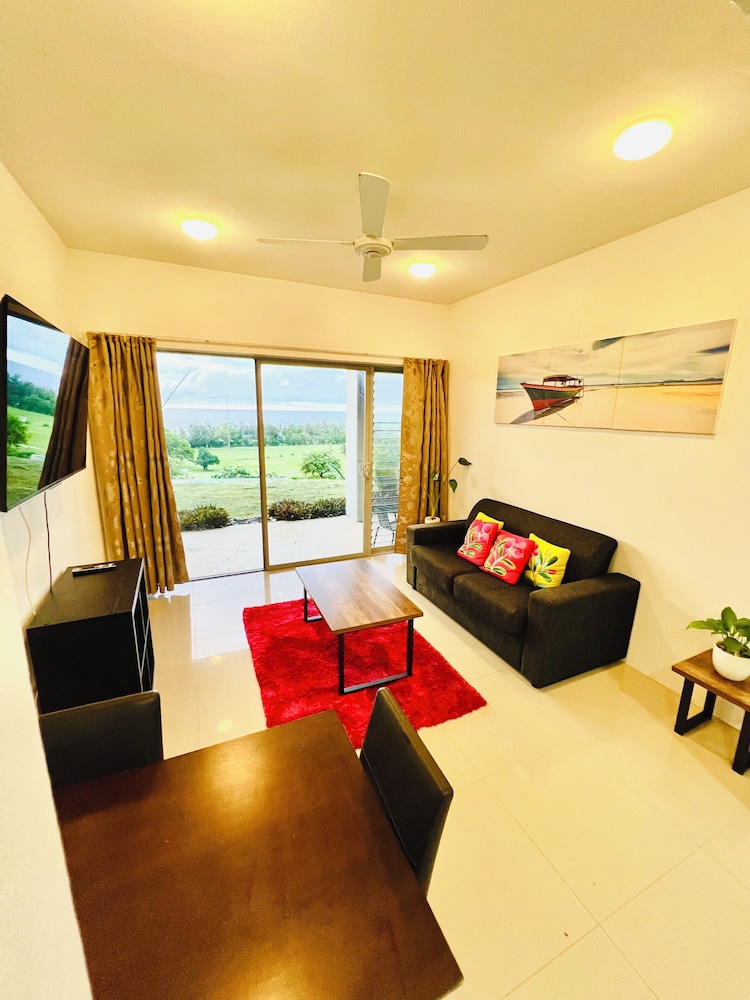 Suite, Sea View