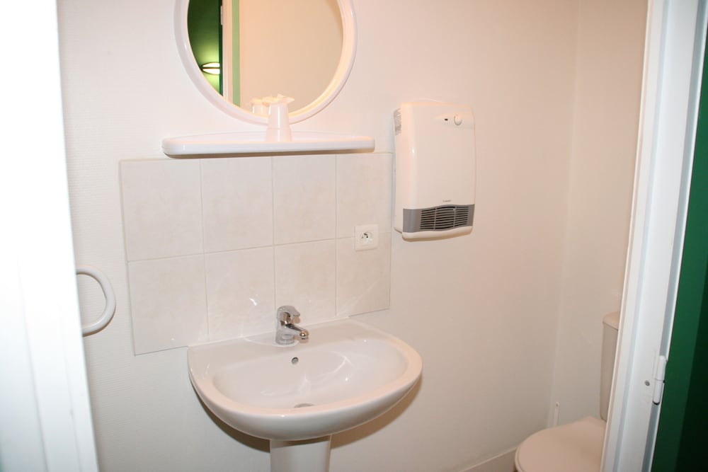Standard Double Room, City View (2 pax ) photo 2