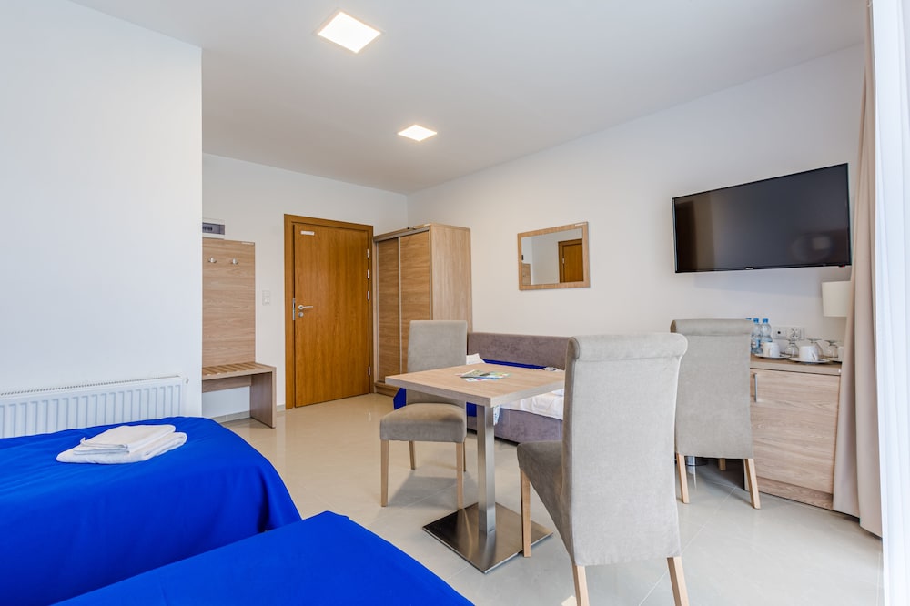 Deluxe Double or Twin Room - Photo 4
