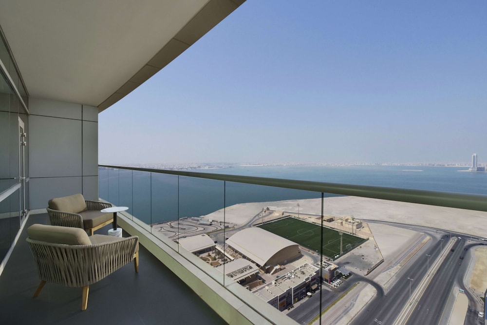 Room, 1 King Bed, Balcony
