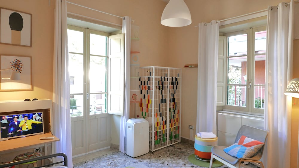 Twin Room, Shared Bathroom, photo 7