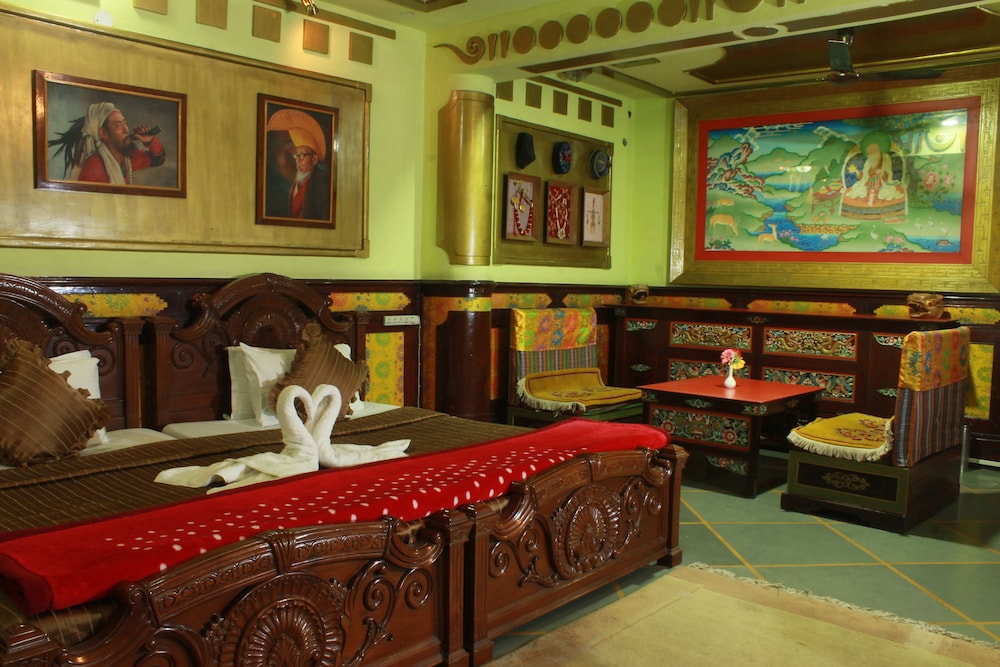 Family Suite, 2 Double Beds, Smoking, Valley View photo 2