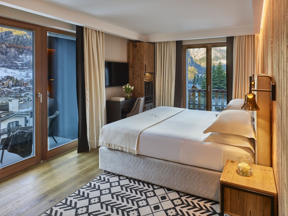 Junior Suite, 1 Bedroom, Mountain View