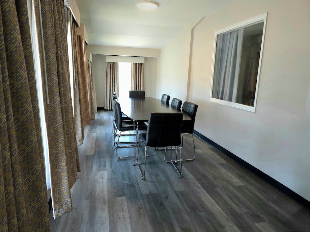 Suite, Multiple Beds, Non Smoking (Lighthouse Suite) - Photo 7