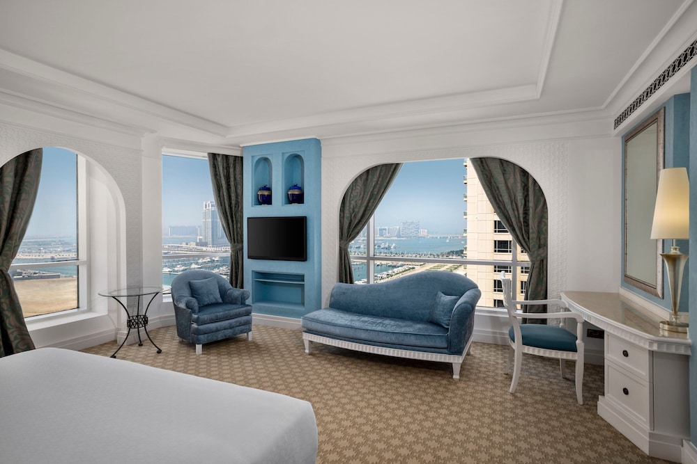 Ambassador One-Bedroom Suite - Panoramic Sea Views, Exclusive Lounge Access and Private Beach Access