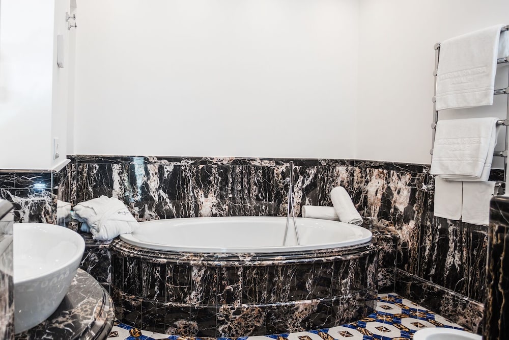 Master Suite - Photo 11