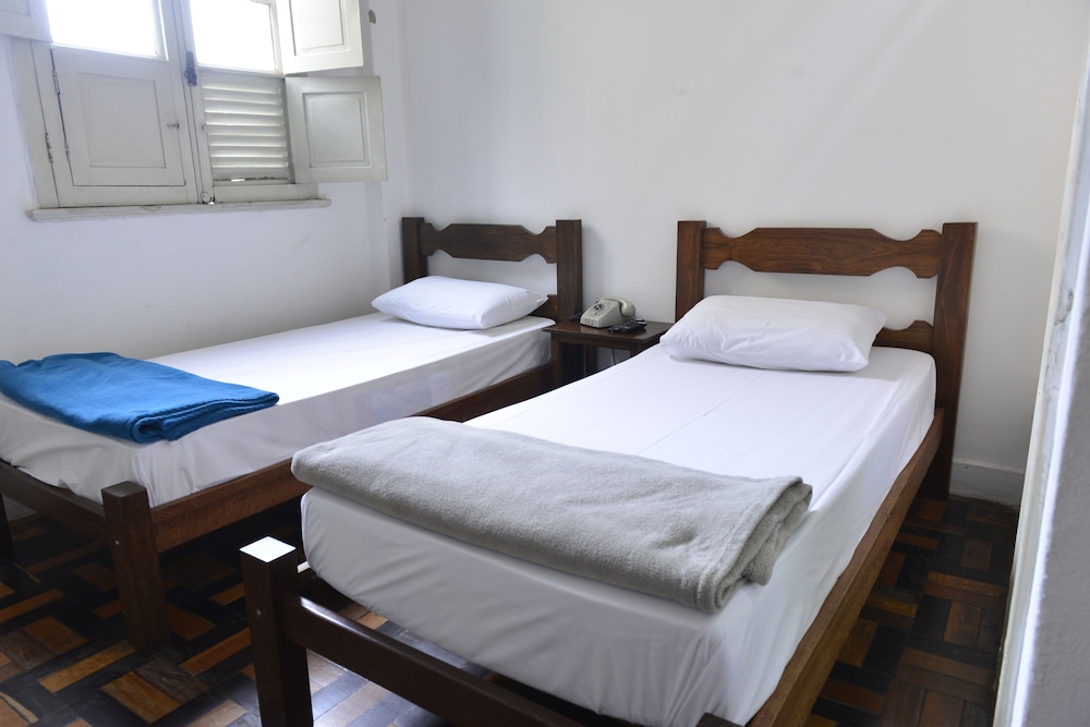 Standard Twin Room photo 2