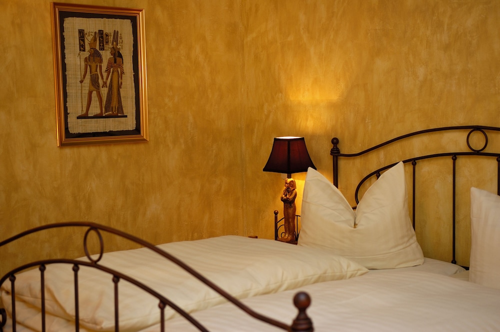 Double Room Gold - Photo 8