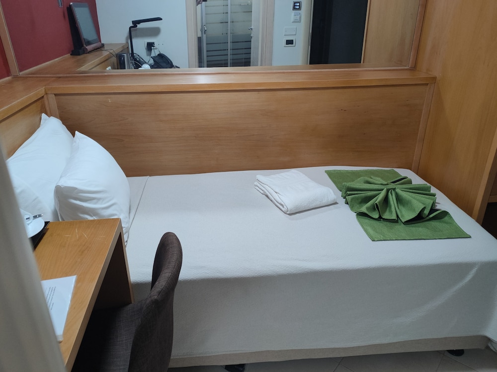 Economy Room, 1 Twin Bed photo 3