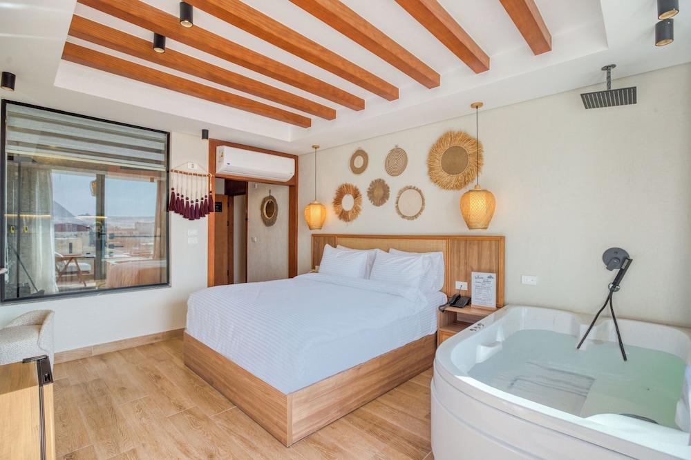 Romantic Suite, Balcony, Mountain View photo 3