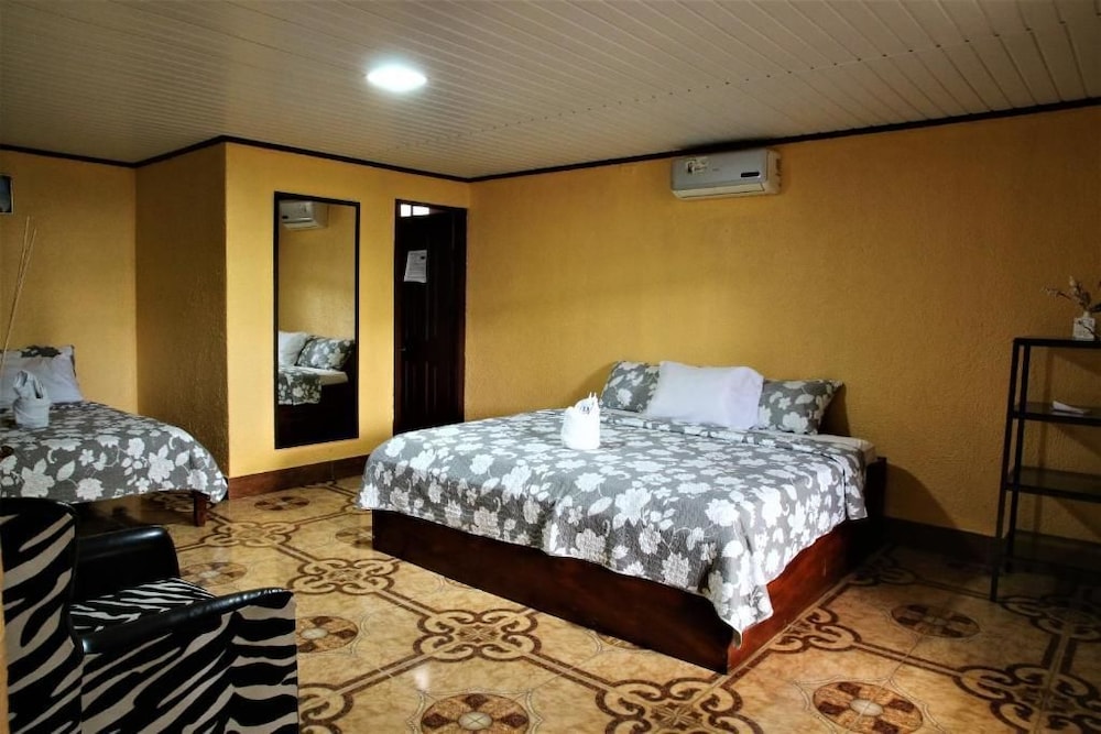 Comfort Quadruple Room photo 1