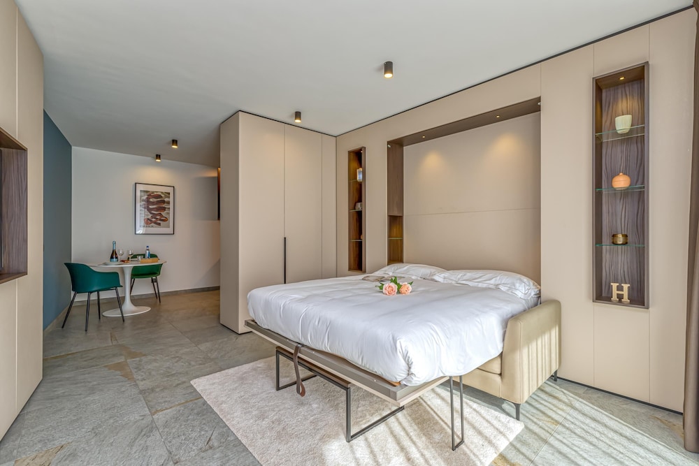 Family Studio (ICON H Lugano 302 Suite Micro-Living)