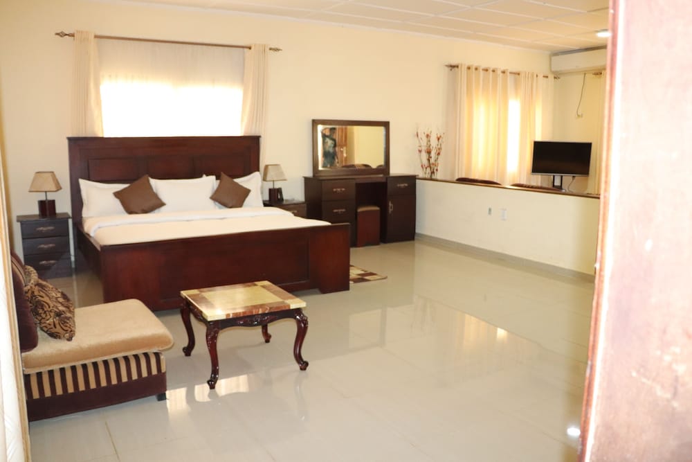 Executive Suite photo 2