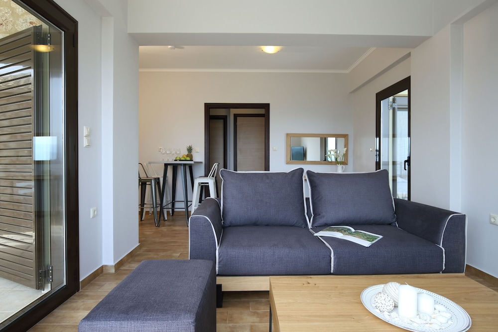 Classic Apartment photo 1