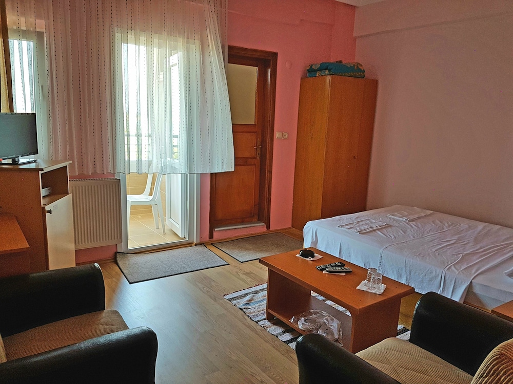 Deluxe Room, 1 Bedroom photo 1