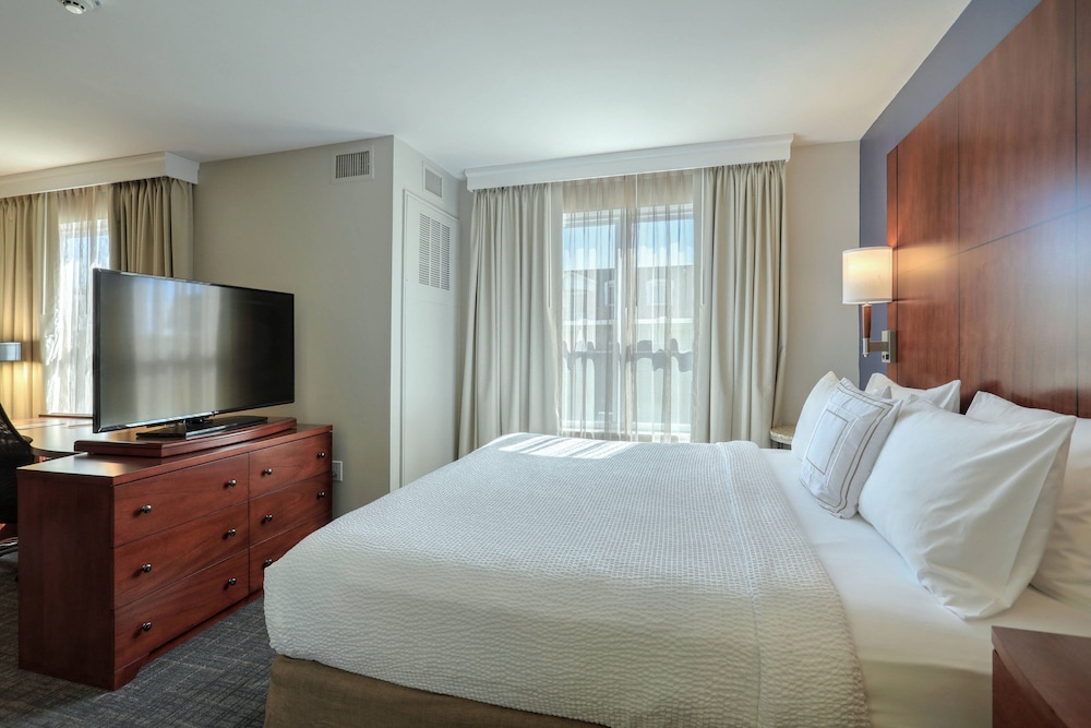 Single Room, 1 Bedroom (Mobility/Hearing Accessible, Tub) - Photo 2