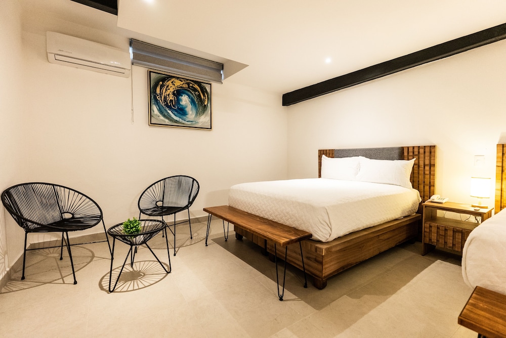 Family Studio Suite, 1 Bedroom, Non Smoking, Refrigerator - Photo 1